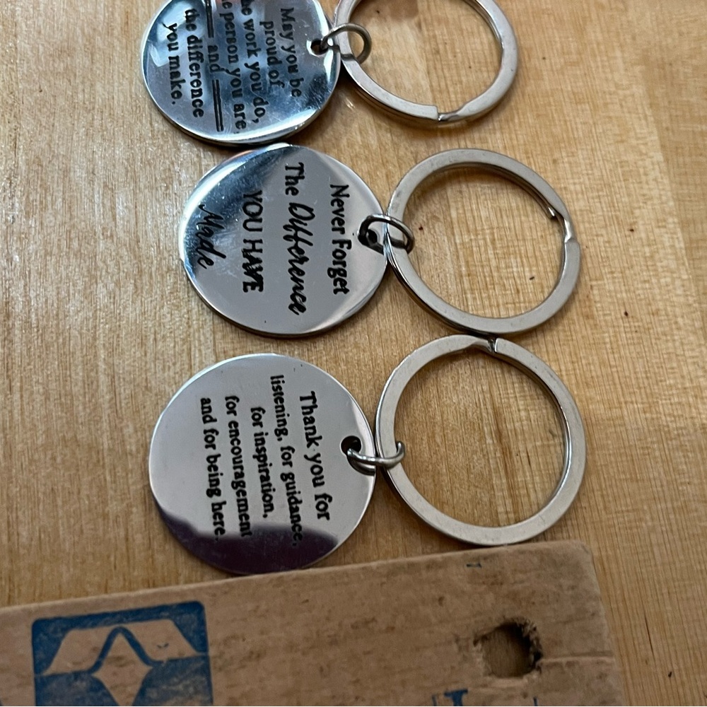 Metal Keychain Bag Charm lot of 5 Appreciation Gift Thank You - Picture 9 of 11